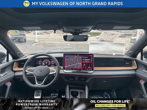 New 2026 Volkswagen Tiguan SEL R-Line image 16