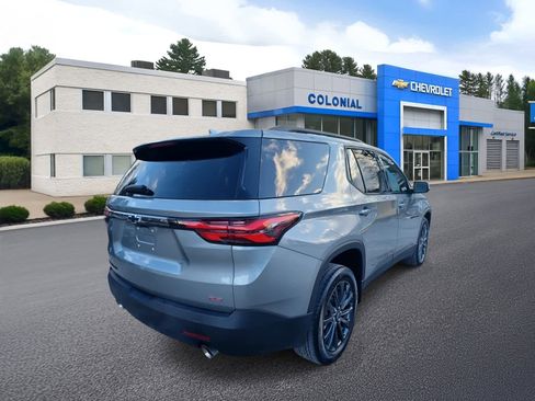 Used 2023 Chevrolet Traverse RS image 4