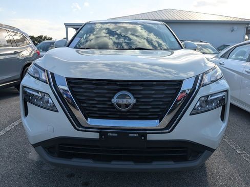 Used 2023 Nissan Rogue SV image 7