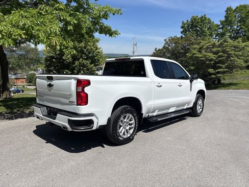 New 2026 Chevrolet Silverado 1500 RST w/ Z71 Off-Road Package AWD/4WD image 3