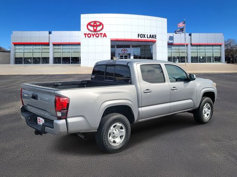 Used 2021 Toyota Tacoma SR image 4