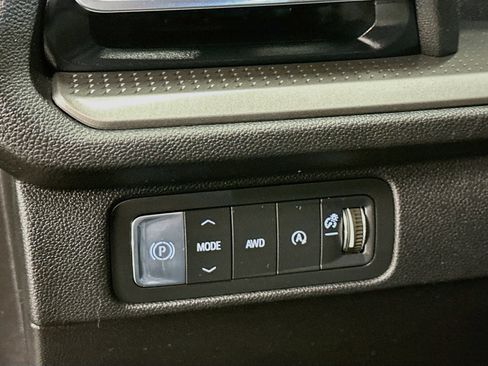 Used 2026 Chevrolet Traverse LT AWD/4WD image 17