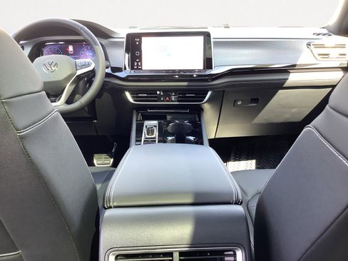 New 2026 Volkswagen Atlas Cross Sport SEL R-Line image 13