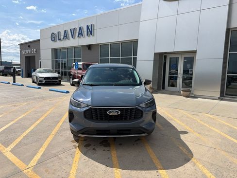 Used 2024 Ford Escape Active w/ Cold Weather Package FWD image 2