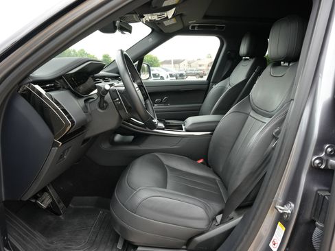 Used 2024 Land Rover Range Rover Sport Dynamic SE AWD/4WD image 17
