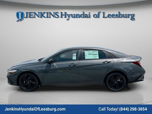 New 2026 Hyundai Elantra Sport image 9