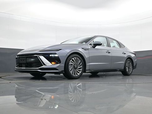 Certified 2025 Hyundai Sonata SEL image 21