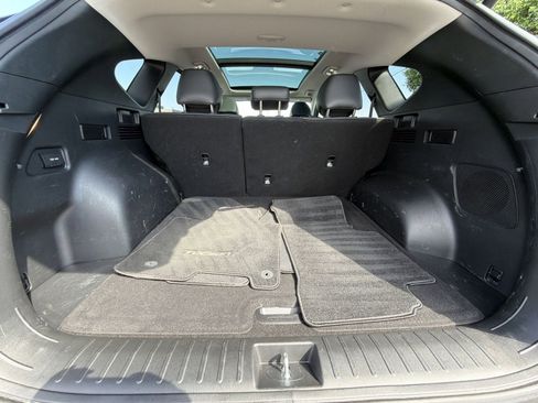 Certified 2023 Hyundai Tucson Limited AWD/4WD image 26