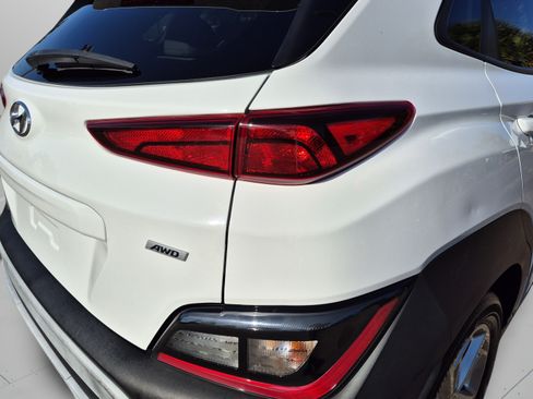 Certified 2023 Hyundai Kona SEL AWD/4WD image 32
