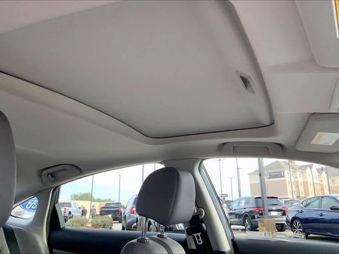 Used 2019 Honda Civic EX image 13