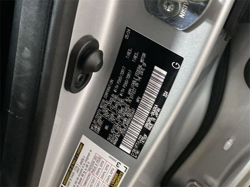 Used 2024 Toyota 4Runner TRD Off-Road Premium image 39