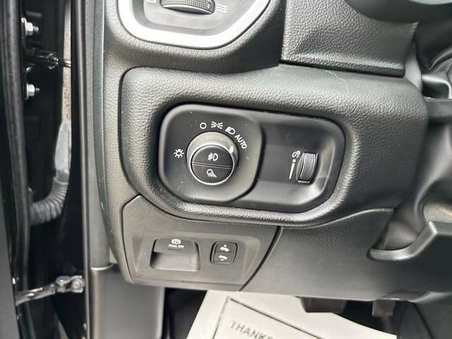 Used 2022 RAM 1500 Big Horn AWD/4WD image 24