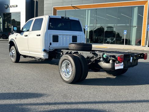 New 2025 RAM 3500 Tradesman image 9