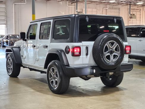 Used 2022 Jeep Wrangler Unlimited Sport AWD/4WD image 11