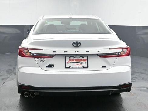 New 2026 Toyota Camry SE image 8