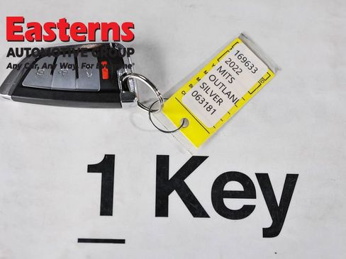 Used 2022 Mitsubishi Outlander LE AWD/4WD image 26