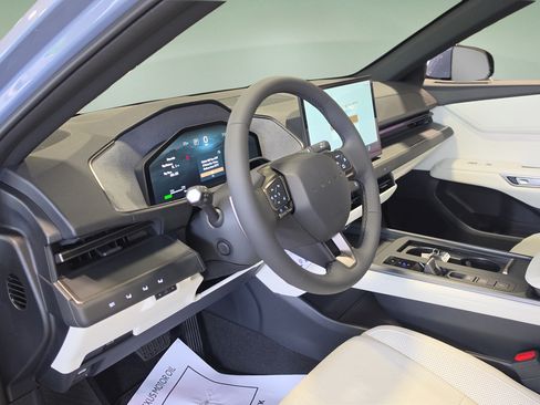 New 2026 Lexus ES 500e AWD/4WD image 14