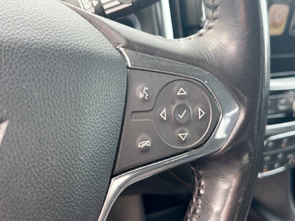 Used 2019 Chevrolet Traverse LT w/ LT Premium Package AWD/4WD image 37