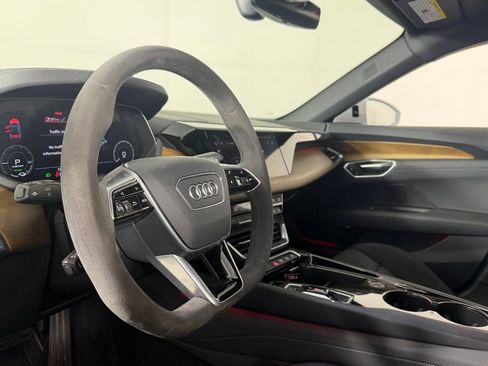 Used 2023 Audi e-tron GT Prestige w/ Prestige Package AWD/4WD image 25