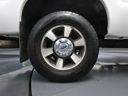 Used 2015 Ford F350 Lariat w/ Camper Package AWD/4WD image 15