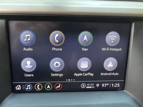 Used 2021 GMC Acadia Denali w/ Denali Technology Package FWD image 23