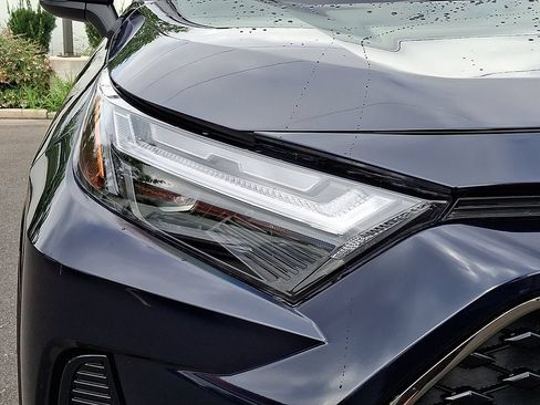 Certified 2024 Toyota RAV4 SE w/ Weather & Moonroof Package AWD/4WD image 9