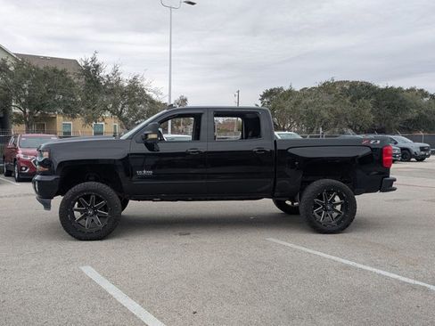 Used 2018 Chevrolet Silverado 1500 LT w/ Texas Edition image 8