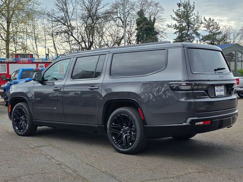 New 2026 Jeep Grand Wagoneer L Limited AWD/4WD image 2