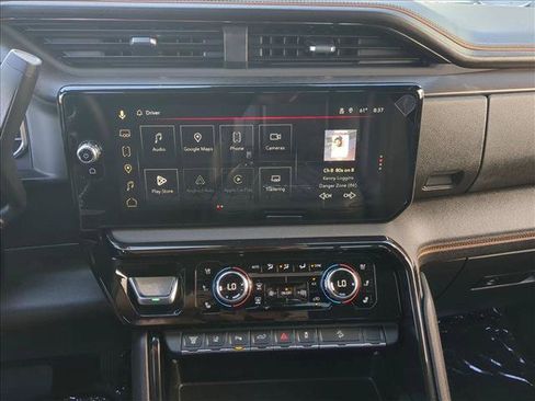 Used 2025 GMC Sierra 2500 AT4 w/ AT4 Premium Plus Package AWD/4WD image 15
