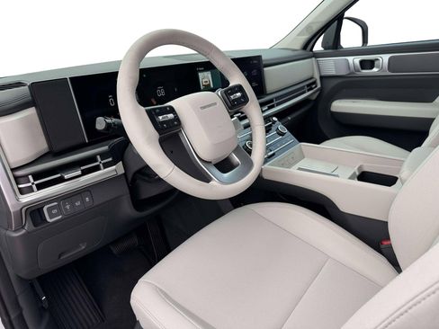 New 2026 Hyundai Santa Fe SE image 9