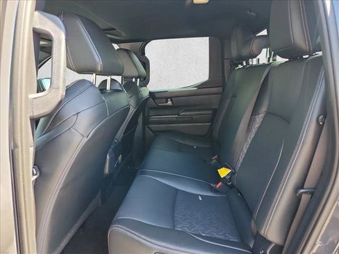 Used 2025 Toyota Tacoma Limited AWD/4WD image 14