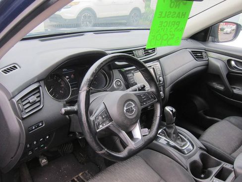 Used 2019 Nissan Rogue SV AWD/4WD image 7