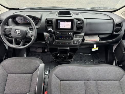 Used 2023 RAM ProMaster 2500 w/ Driver Convenience Group FWD image 10