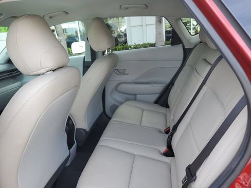 Used 2024 Hyundai Kona SEL FWD image 8