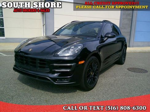 Used 2018 Porsche Macan Turbo image 2