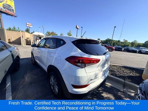 Used 2018 Hyundai Tucson SE FWD image 3