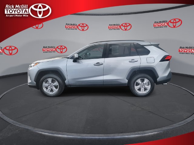 Used 2024 Toyota RAV4 XLE FWD image 5
