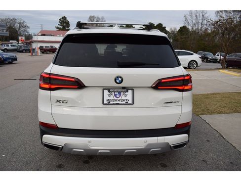 Used 2020 BMW X5 xDrive40i w/ Premium Package image 4