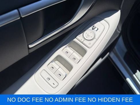 Used 2025 Hyundai Sonata SEL FWD image 13