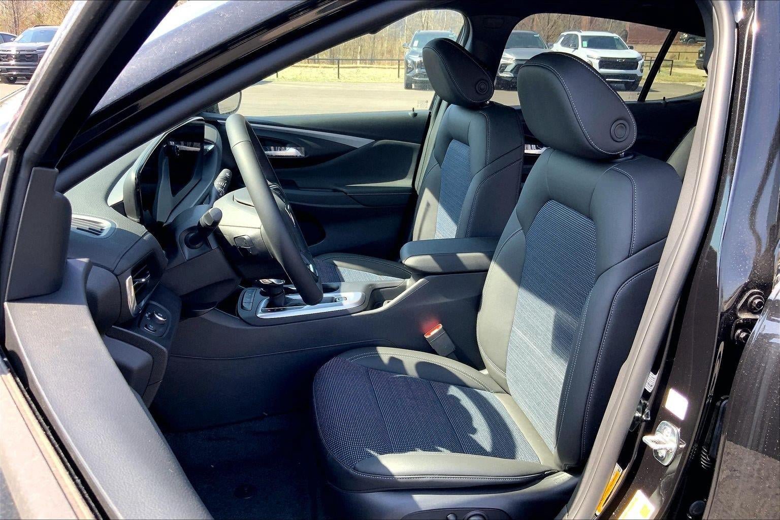 New 2026 Buick Envista Sport Touring w/ Convenience I Package FWD image 12