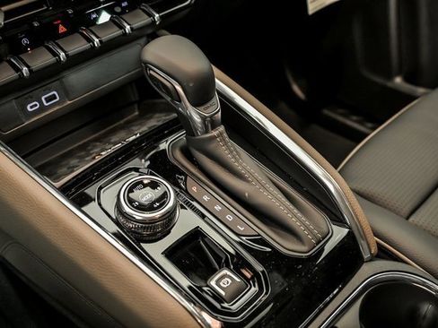 New 2026 GMC Canyon Denali image 18