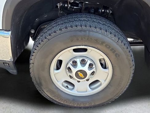 Used 2024 Chevrolet Silverado 2500 W/T w/ WT Convenience Package AWD/4WD image 9