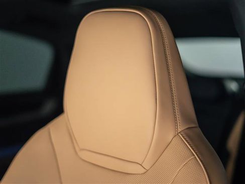 Certified 2025 Porsche Cayenne Coupe AWD/4WD image 20