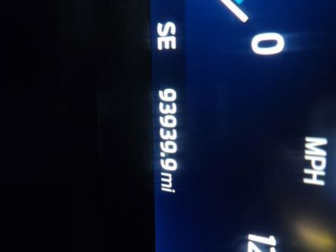 Used 2021 Ford F150 Lariat w/ Equipment Group 502A High image 39