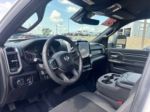 Used 2026 RAM 2500 Big Horn AWD/4WD image 16