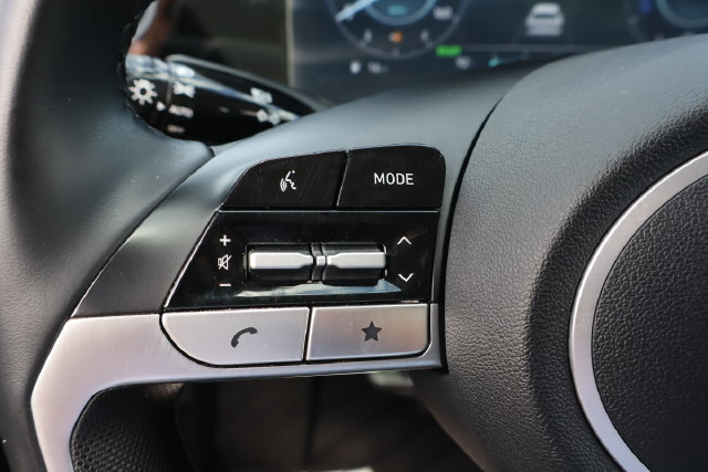 Used 2024 Hyundai Elantra Limited FWD image 20