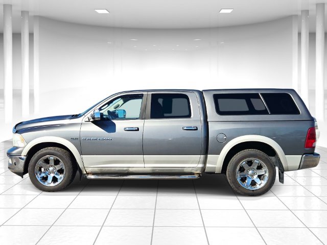 Used 2011 RAM 1500 Laramie AWD/4WD image 2