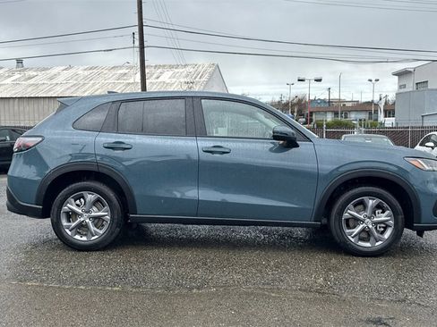 New 2026 Honda HR-V LX image 3