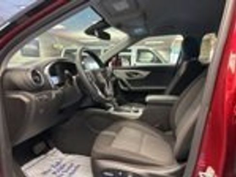 Used 2025 Chevrolet Blazer LT image 18