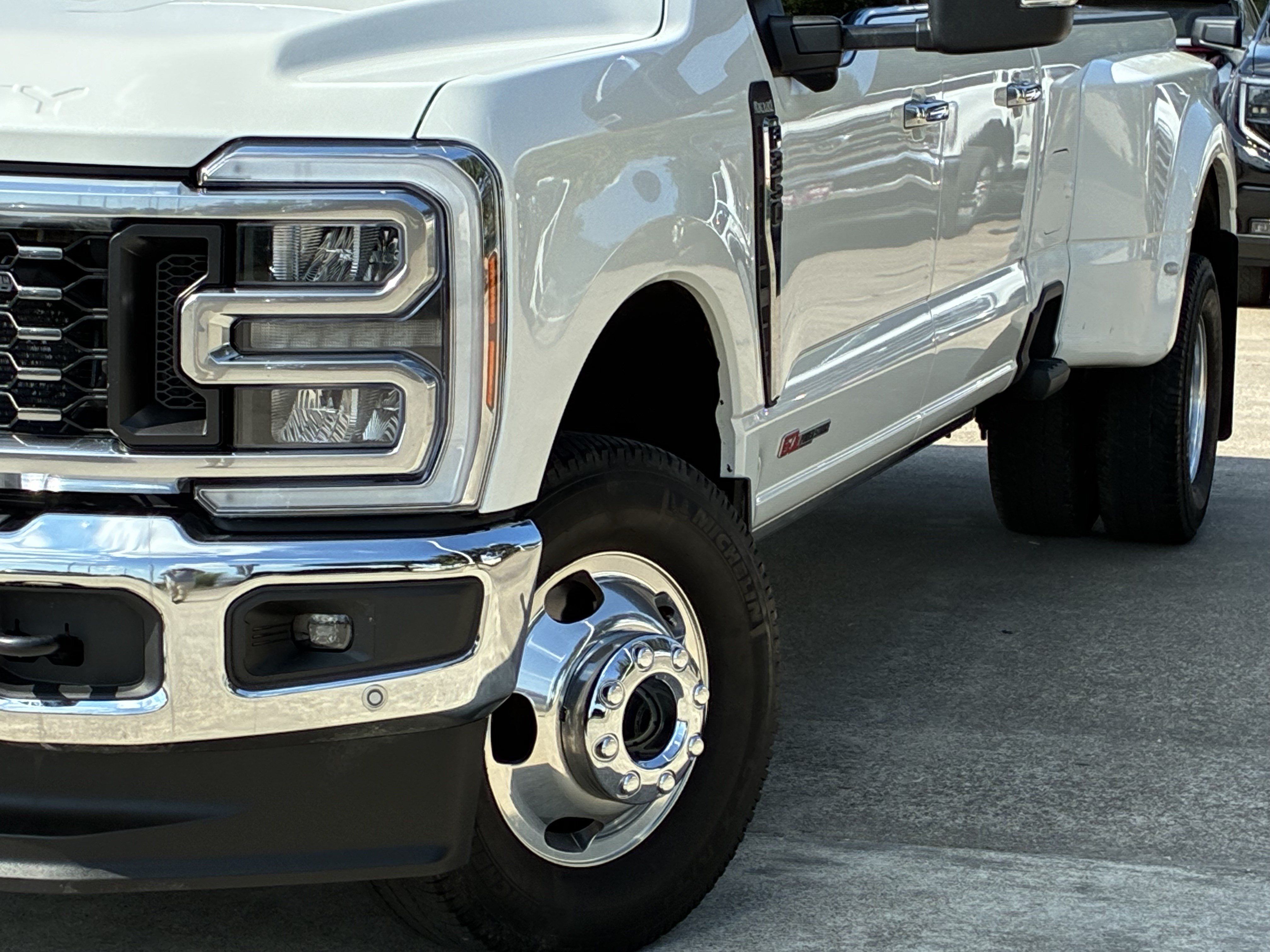 Used 2025 Ford F350 King Ranch w/ Chrome Package AWD/4WD image 11